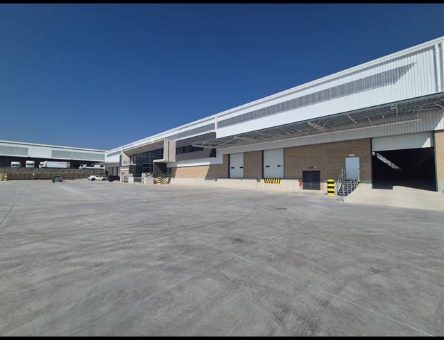 3,150M² WAREHOUSE TO LET IN LINBRO PARK